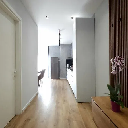 999 Apartmán Tirana