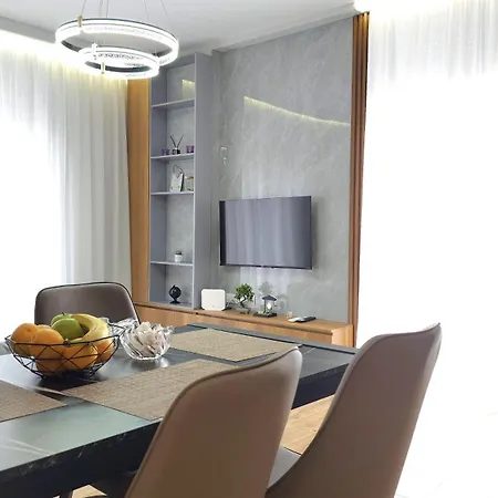 Апартаменты 999 Тирана