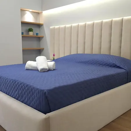 Apartment 999 *